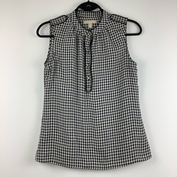 Banana Republic Tops - Banana Republic Gingham Print Sleeveless Blouse